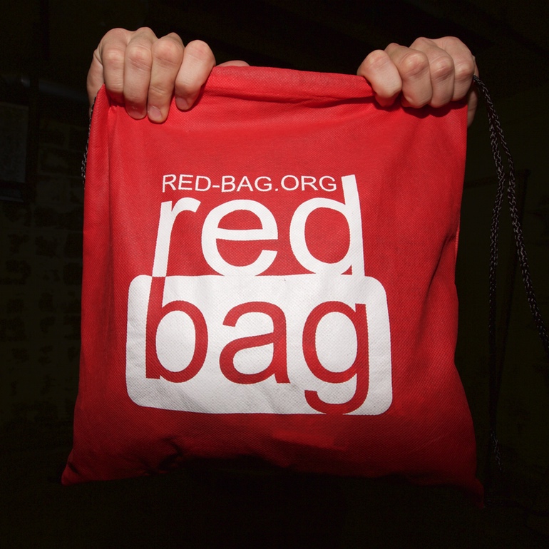 The Red Bag - Home - Help the Homeless for $5